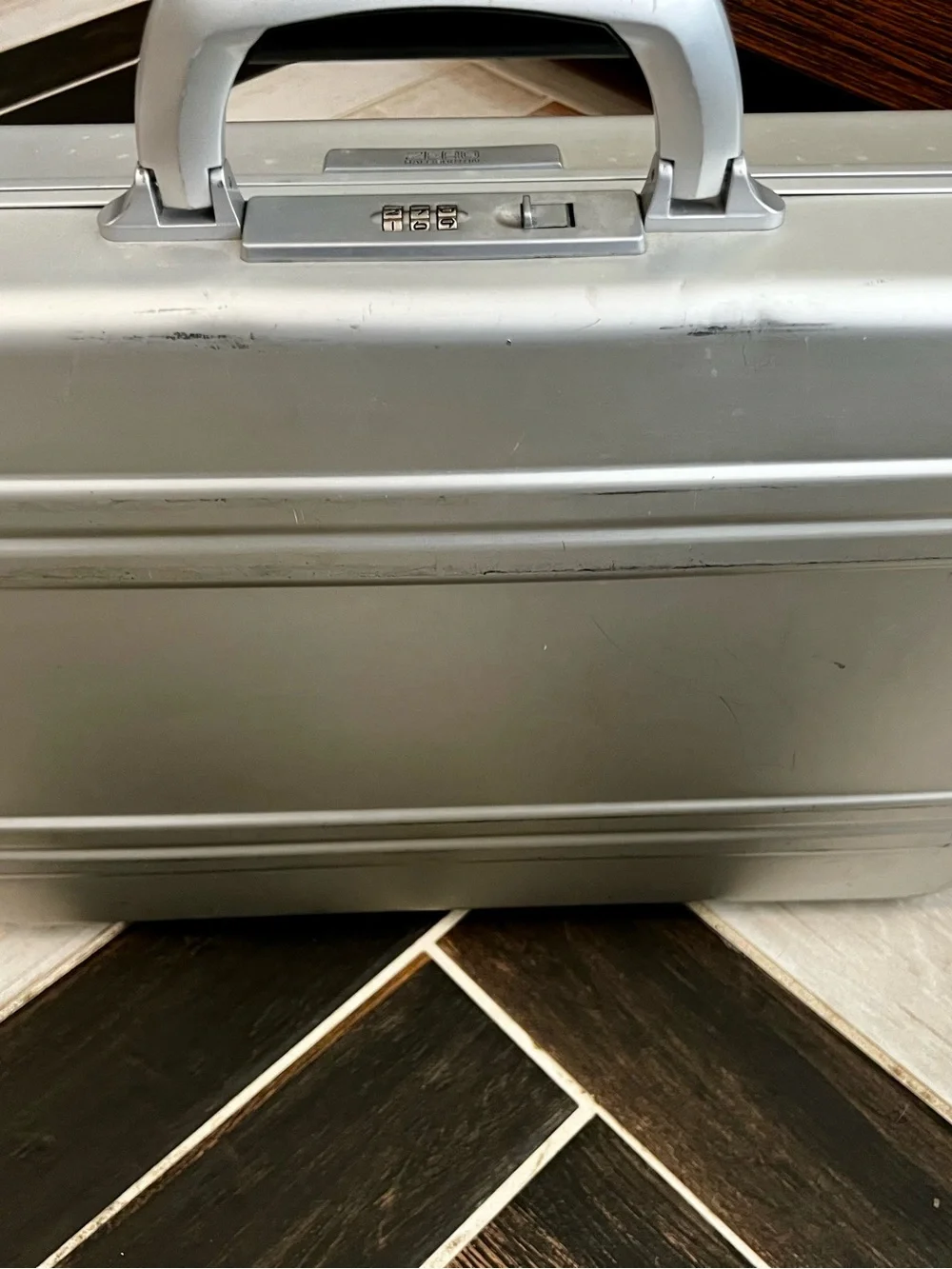 Vintage ZÉRO Halliburton Aluminium Attaché Case with Combination Lock